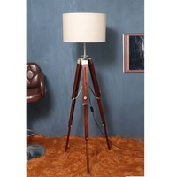 Lampe sur pied de luxe à thème décoratif, design européen moderne doré, pour hôtel et salon, à poser dans un coin