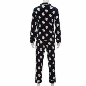 Vêtements de nuit en laine respirante pour femmes avec impression numérique, tissu doux, confortable, vêtements de nuit élégants pour femmes, design élégant, vêtements de nuit pour la détente - Product Image 3