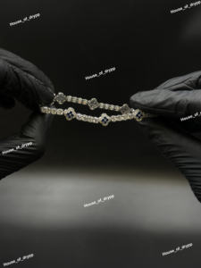 Elegante pulsera de plata con diamantes de moissanita y piedras azules oscuros, pulsera de lujo para mujer, ideal para fiestas. - Product Image 6