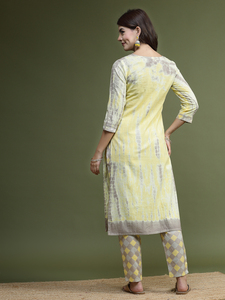 Kurta d'été pour femmes, en coton brodé, manches longues, coupe droite, style régulier, col rond, imprimé floral jaune, motif ethnique - Product Image 3
