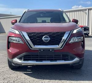 รถมือสองสีแดงรุ่นล่าสุดปี 2023 Rogue Platinum AWD ล้อแม็กซ์สีดำขนาด R18 เบาะหนัง ระบบนำทางอัตโนมัติ สตาร์ทเครื่องยนต์ด้วยรีโมท - Product Image 1