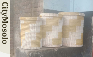 Grand panier de rangement décoratif en jonc de mer fait à la main avec des poignées en anneau, organisateur tissé pour le rangement des enfants - Product Image 2