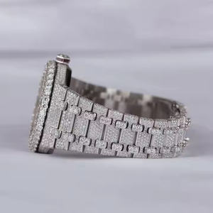 Montre-bracelet à quartz pour homme avec bordure en diamant Moissanite, montre analogique en acier de qualité supérieure pour une présence formelle - Product Image 5