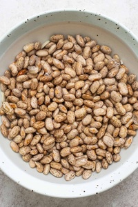 สั่งซื้อถั่วสีเบจแบบจำนวนมาก พร้อมถั่วพินโต้ที่มีจุดสีน้ำตาลแดง - Product Image 2