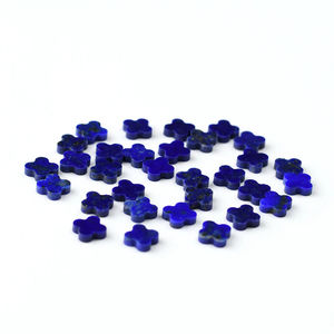 Pierres précieuses naturelles de Lapis Lazuli de haute qualité trèfle à quatre feuilles bleu Double face plat lâche pierre précieuse coupée en gros - Product Image 5