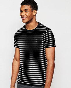 T-shirt streetwear col rond en coton épais de qualité supérieure pour homme, coupe ample, personnalisable avec logo OEM/ODM, faible MOQ - Product Image 1