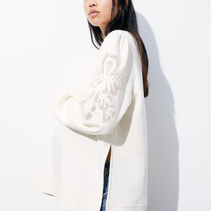 Vente en gros de sweatshirts pour femmes à col rond épais avec impression personnalisée vintage haute visibilité - Product Image 4