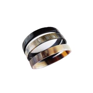 Brazalete de cuerno de búfalo personalizable con logotipo personalizado Característica de acento Brazalete de cuerno de buey ligero Pulseras apilables Estilo étnico - Product Image 5