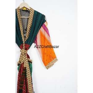 Robe en soie recyclée à 100%, confortable, style bohème, patchwork, longue robe de plage, kimono, élégante robe en soie imprimée, sari pour l'été - Product Image 3