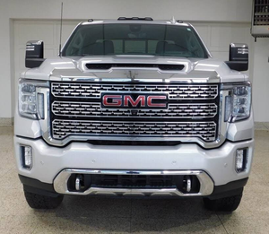 GMC Sierra 3500HD Denali 2023 Usada, Cabina Doble, 4x4, Diésel Turbo, Asientos de Cuero Oscuros, Neumáticos R18, Asientos Calefactables, Arranque Remoto, Automática, Volante a la Izquierda - Product Image 1