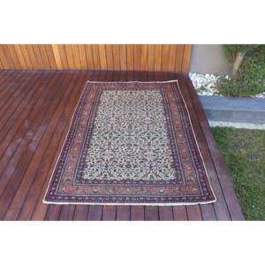 พรมตุรกีขนาด 3.9x5.6 ฟุต พรมลายวินเทจ พรมลายดอกไม้สีแดงน้ำเงิน - Product Image 1