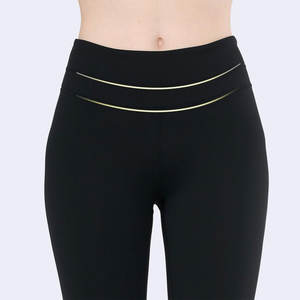 Leggings de sport taille haute avec logo personnalisé pour femmes, pantalon d'entraînement de compression extensible et cousu avec style décontracté pour une utilisation en salle de sport - Product Image 4