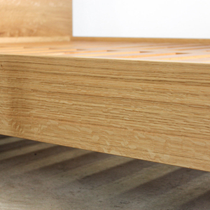 Cadre de lit King & Queen Size moderne en bois massif de haute qualité avec ensemble de chambre à coucher à lattes en bois - Product Image 6