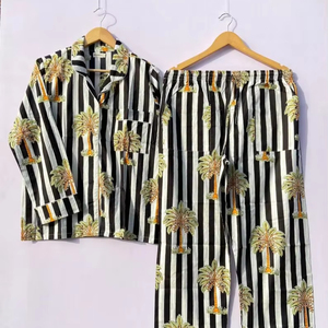 Pijama de dama de honor más suave, pijama de dama de honor con monograma, pijama de fiesta de boda, propuesta de dama de honor, personalizado, nupcial - Product Image 1