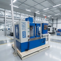 Centre d'usinage CNC VMC haute précision 8000 tr/min avec broche à entraînement direct isolée, 3 axes pour l'usinage des métaux