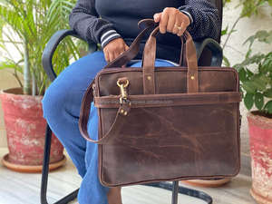 Nouvel arrivage de sacs à bandoulière en cuir véritable Crunch sacs à bandoulière multi-usages vente à chaud de haute qualité en cuir véritable unisexe sacs pour ordinateur portable - Product Image 3