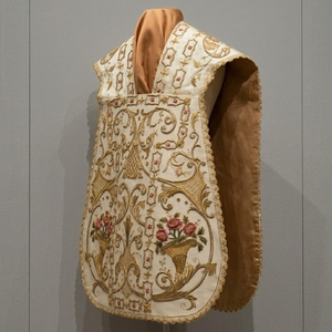 Chasuble de luxe en soie blanche, brodée à la main avec fil doré, pour cérémonies religieuses, échantillon gratuit, personnalisable - Product Image 2