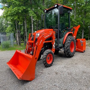 Tractor de Jardín Kubota LX3310 4WD con Accesorio Quitanieves, Color Rojo, Tractor de Ruedas Multifuncional - Product Image 4