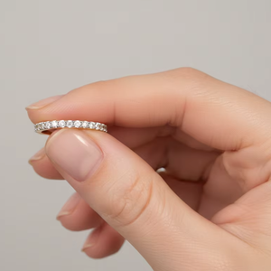 แหวนทองคำหรูหราแบบครึ่งวง ดีไซน์ทันสมัย เครื่องประดับชั้นดี แหวนแต่งงานสำหรับผู้ชาย ของขวัญสำหรับงานหมั้นและวันครบรอบ - Product Image 6