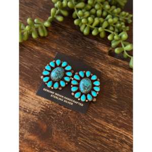 Boucles d'oreilles pendantes en turquoise de Kingman Navajo et argent sterling, plaqué or, motif floral, grappe de perles et diamants, faites à la main - Product Image 2