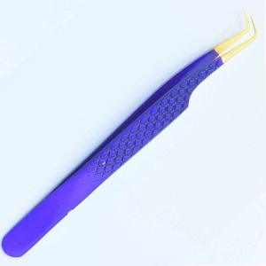 Pince à épiler pour cils la plus vendue en or rose avec diamants, personnalisable avec votre marque, durable, mate, avec pointe en or rose - Product Image 2