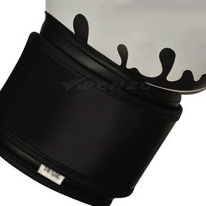 Gants de boxe en cuir durables avec logo personnalisé, options de couleur unie, évacuation de l'humidité, gants d'entraînement unisexes - Product Image 5