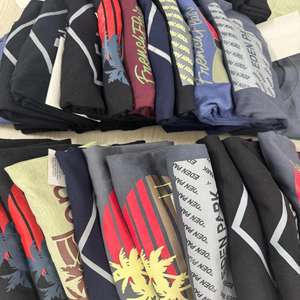 Lot de t-shirts en gros pour hommes, coupe ajustée, col rond, manches courtes, tricotés, 100% coton, de marques célèbres, Bangladesh - Product Image 3