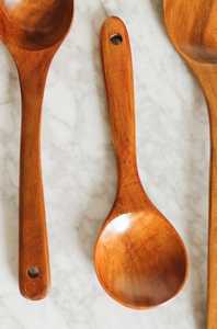 Cuillères en bois de manguier naturel d'acacia 30 cm faites à la main Outils de cuisine fabriqués à la main en Inde - Product Image 3