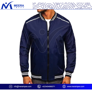 Chaqueta bomber ligera para hombre con capucha extraíble y bolsillos con cremallera, ropa de abrigo resistente al agua para ropa informal para todas las estaciones - Product Image 2