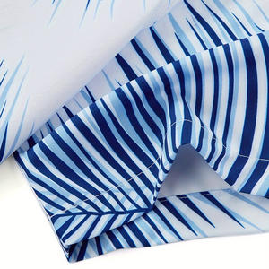 เสื้อเชิ้ตแขนสั้นพิมพ์ลายสำหรับผู้ชายพร้อมป้ายปักโลโก้ตามสั่งและตัวเลือกการสร้างแบรนด์สำหรับฤดูร้อนหรือโปรโมชั่น - Product Image 2