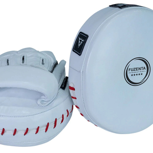 Vente en gros de tapis de frappe de boxe pour hommes et femmes en cuir et mitaines de mise au point en cuir PU coussin de frappe d'entraînement de combat entièrement personnalisable - Product Image 2