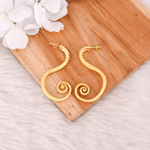 Lot de 25 paires de boucles d'oreilles de créateur faites à la main en laiton plaqué or jaune, bijoux de mariage tendance et cadeaux uniques pour maman - Product Image 2