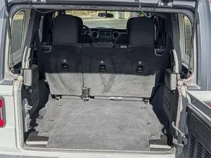 Jeep Wrangler Unlimited Sport certifiée 2019 - Product Image 2