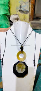 Design attrayant corne de buffle femmes mode collier couleur naturelle perles Style religieux conception diamant serrure forme chaîne - Product Image 5