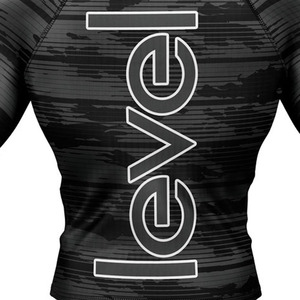 Vêtements de sport MMA Rash Guard pour hommes adultes UPF50 + à séchage rapide respirant avec logo personnalisé sur mesure - Product Image 6