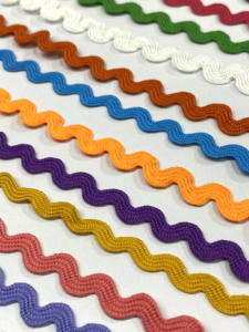 Venta al por mayor 100% poliéster ancho doble cara sólido Ric Rac Ajuste de encaje para prendas de vestir ofertas artesanales en venta al por mayor - Product Image 4