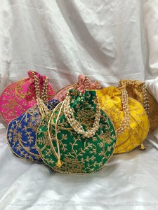 Bolso de mano bordado de terciopelo hecho a mano indio para mujer/bolsa/bolso con cordón, recuerdo de boda/regalo de devolución para invitados - Product Image 6