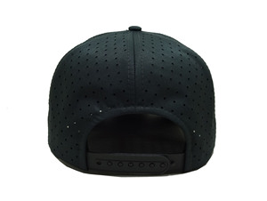 Casquette de baseball structurée à 5 panneaux vierge avec logo personnalisé brodé, trous découpés au laser et cordon de performance – Vente en gros - Product Image 2
