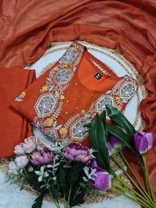 NUEVO SALWAR KAMEEZ MODERNO EXCLUSIVO para ROPA FORMAL DE MUJER en OFICINA y FIESTA - Product Image 4