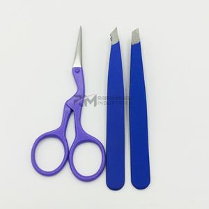 ชุดอุปกรณ์ตกแต่งคิ้ว RMI ยอดนิยม คุณภาพสูงสุด คีมดึงขนคิ้วเคลือบสีฟ้า ปลายสีเงิน / กรรไกรสีม่วง - Product Image 1