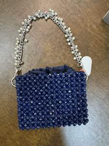 กระเป๋า OEM คุณภาพสูงพร้อมลูกปัดประดับเพชรและลวดลายเรขาคณิตสำหรับงานพรอมของขวัญจากซัพพลายเออร์ที่ผ่านการตรวจสอบ - Product Image 3