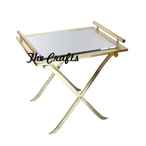 Plateau et support de petit déjeuner en fer et verre de conception attrayante plateau de service de couleur or de taille et de forme personnalisées avec support - Product Image 2