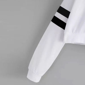 Sweat à capuche court de haute qualité pour femmes, haut court à la mode pour l'extérieur avec impression personnalisée, col à capuche pour l'hiver, vente en gros - Product Image 5