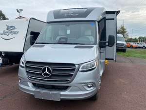 Nouvelle unité de voyage de loisirs L-e-i-s-u-r-e T-r-a-v-e-l U24MBL 2026 prête à la vente - Product Image 2