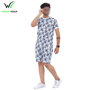 Camisetas gráficas personalizadas con material transpirable, ropa exterior informal de invierno y conjuntos cortos de verano, decoración de diamantes de imitación, nuevo diseño - Product Image 3