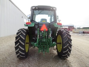 Tractor Agrícola John Deere 6130M de 20 HP 4WD de Calidad Premium, Listo para la Venta - Product Image 2