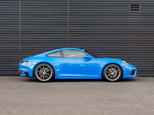 2024 pour 911 Carrera S Turbo Coupé Automatique Propulsion arrière avec pneus R20 Intérieur foncé Sièges en cuir - Product Image 3