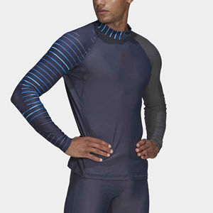 Rash Guard de bonne qualité pour l'entraînement au combat Rash Guard personnalisé par sublimation pour hommes à prix raisonnable Rash Guard pour hommes fabriqué au Pakistan - Product Image 3
