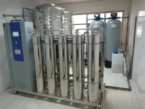 Macchina per la produzione di acqua minerale acqua potabile impianto ro in contenitore piccola macchina per la purificazione dell'acqua