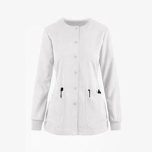 Veste d'infirmière de gommage pour les travailleurs médicaux Élégant confortable et conçu pour la flexibilité dans les établissements de soins de santé Logo personnalisé - Product Image 1